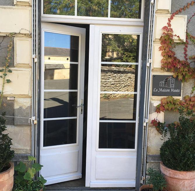 Tigné La Maison Haute מראה חיצוני תמונה